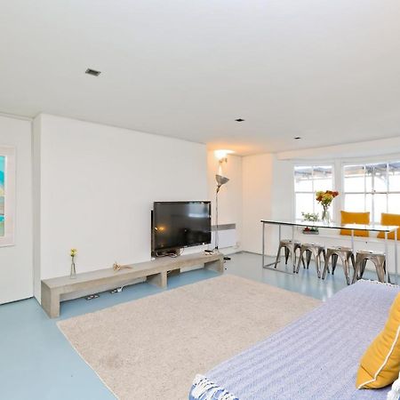 Central Apartment Bedford Loft 워딩 외부 사진