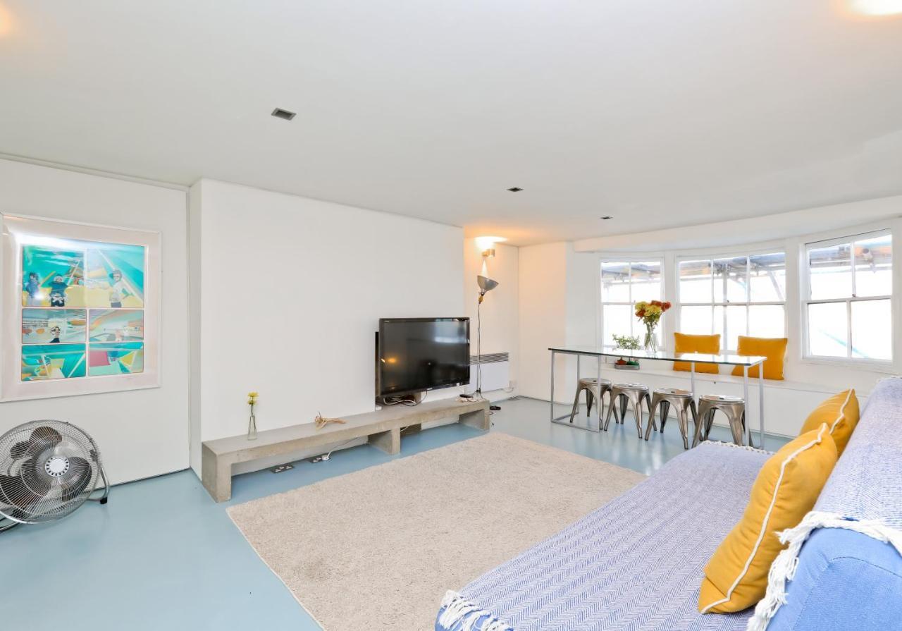 Central Apartment Bedford Loft 워딩 외부 사진